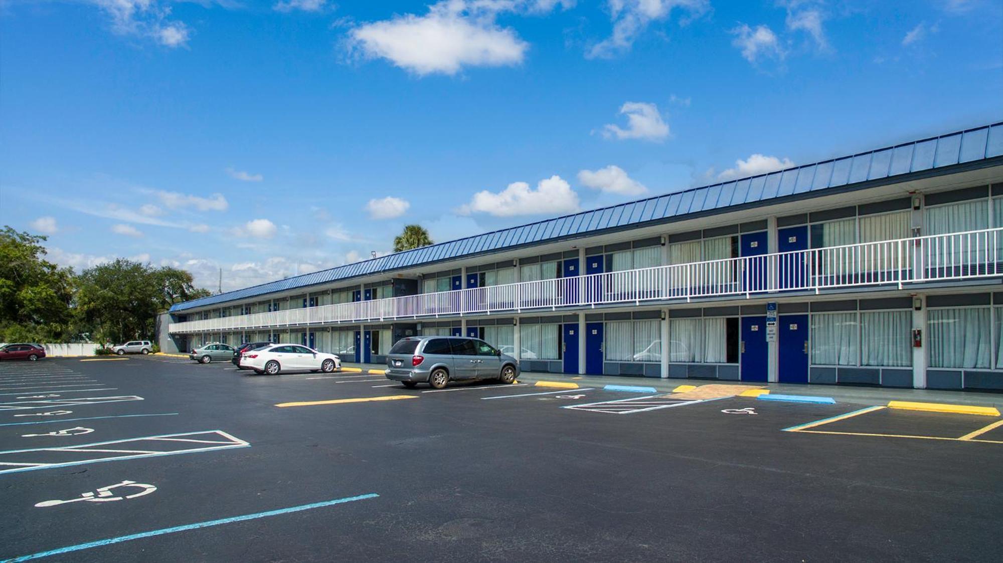 Days Inn By Wyndham Orlando Downtown Экстерьер фото
